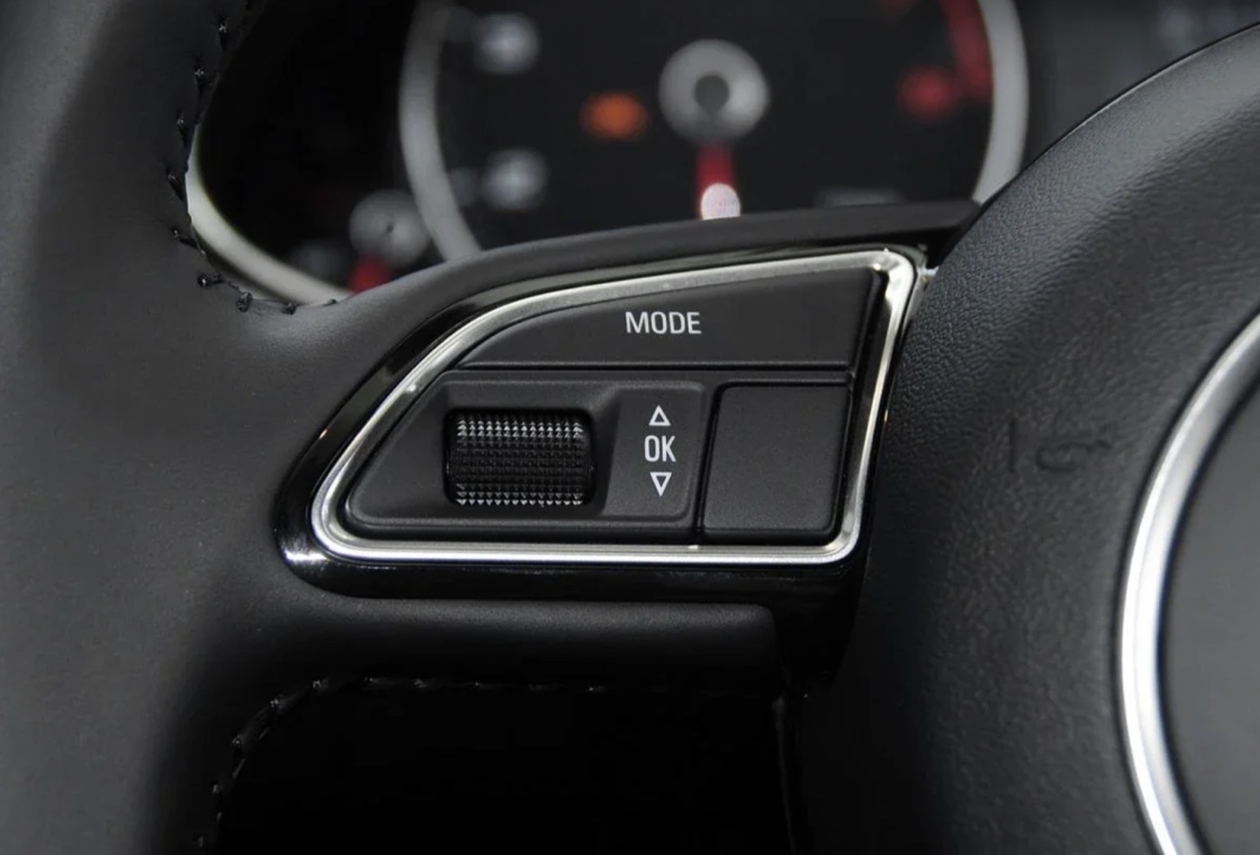 Audi steering wheel fitted with multifunction controls